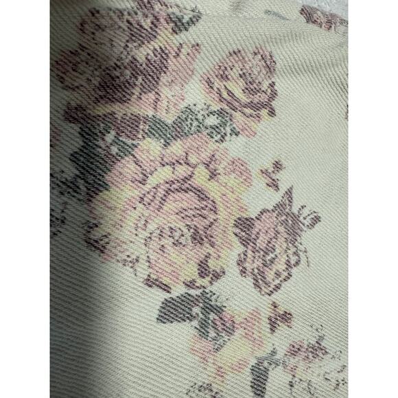 Mossimo Co. 12/31 cream denim floral print shorts. - Picture 6 of 10